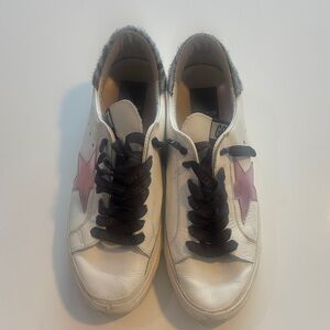 Woman's size 38 Golden Goose sneakers